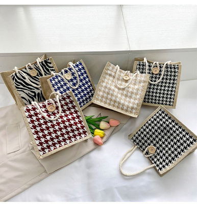 Estilo de embrague de lienzo ecológico de baja calidad reciclable simple regalo de Hessian Mini bolsas de yute