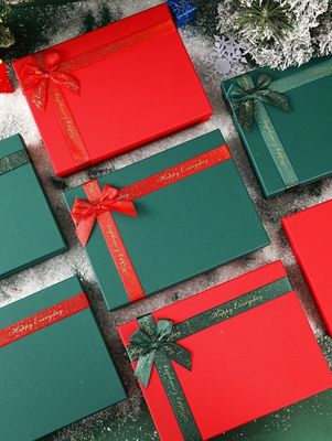 Materiales reciclados Caja de regalo de dama de honor de lujo personalizada con cinta y varios colores
