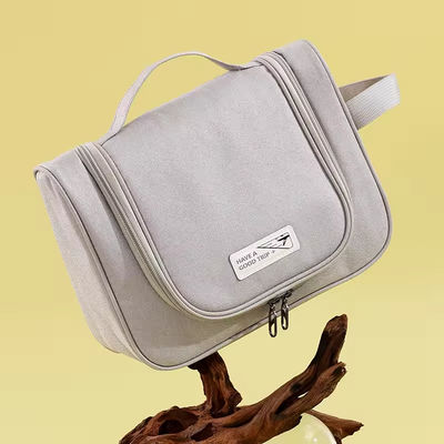 Bolsa de higiene de color de poliéster colgante perfecta para las necesidades de la vida diaria de las mujeres