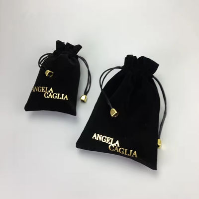 Bolso de terciopelo portátil de oro de impresión de oro negro para embalaje de joyas personalizado