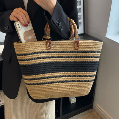 Mujeres con estilo bolso de paja de playa tejido bolso de mano casual hecho a mano bolsos de hombro huecos de ratán