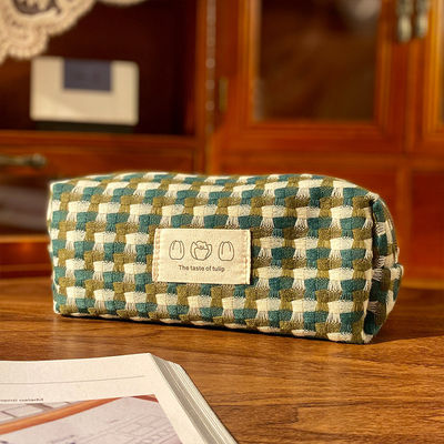 Bolsas de maquillaje de etiqueta privada con impresión revisada Bolsa cosmética de viaje de poliéster reciclado