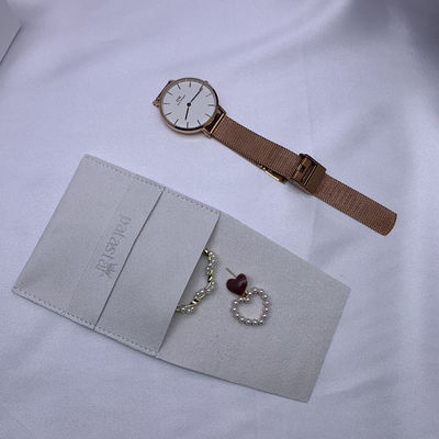 Logotipo personalizado Bolso de oreja de joyería con caja e inserción de almohadilla OEM / ODM aceptable