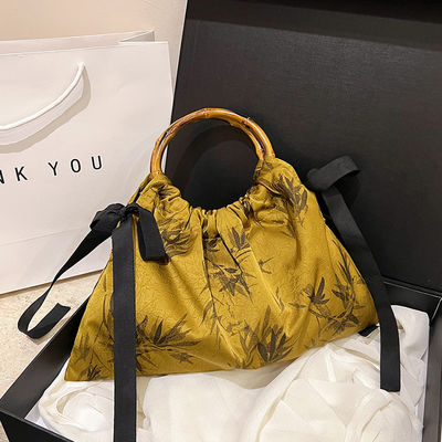 Bolsos de mujer Bolso de diseño de color personalizado y bolsos de mano para mujer OEM / ODM aceptable