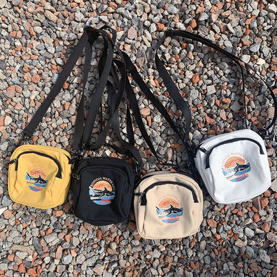 Bolsa de mensajería de lienzo de moda para la vida diaria de banda larga y OEM / ODM aceptable