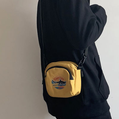 Bolsa de mensajería de lienzo de moda para la vida diaria de banda larga y OEM / ODM aceptable