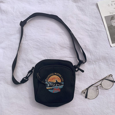 Bolsa de mensajería de lienzo de moda para la vida diaria de banda larga y OEM / ODM aceptable