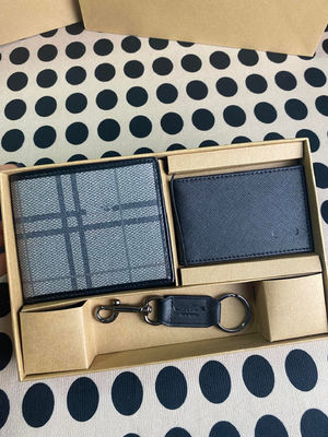 Cartera de hombre de diseño casual hecha de cuero genuino con porta tarjetas estándar