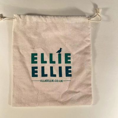 Logotipo personalizado Imprimido de lona orgánica de algodón de la bolsa de tira de la cuerda para la demanda de embalaje de joyería
