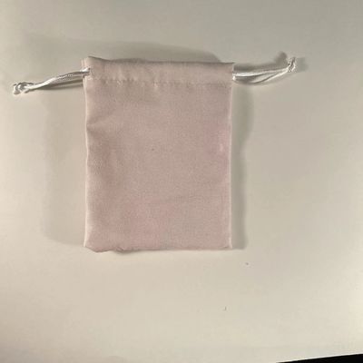 Bolsa de embalaje de joyas de microfibra personalizada con logotipo personalizado Tipo de patrón de letra de logotipo