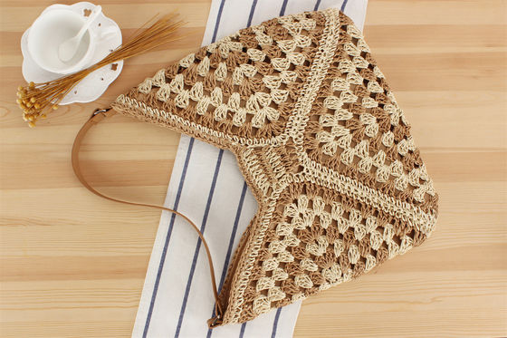 Bolso de playa tejido a mano ecológico para mujeres con diseño floral hueco y correa de cuero PU