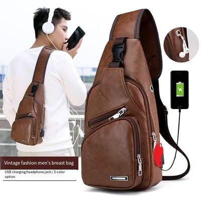 Tamaño personalizado Más recientes bolsas de pecho de cuero de PU de moda para hombres con puerto de carga USB