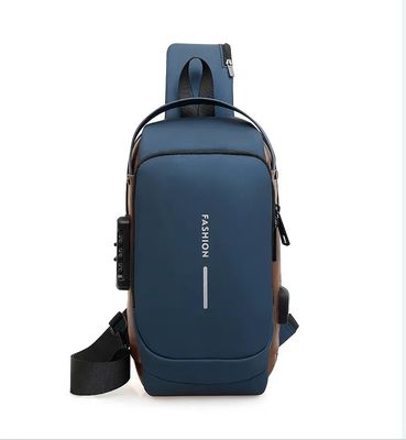 Bolsón de bolsillo de hombres de última moda de 2023 con diseño a prueba de agua y logotipo personalizado