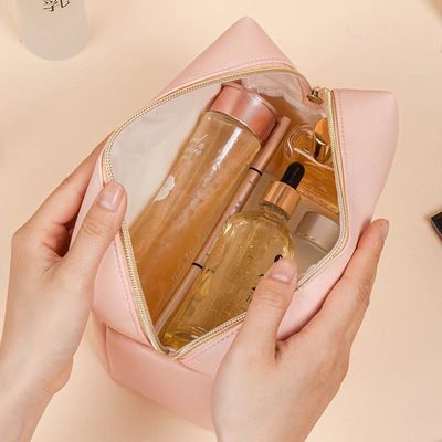 Bolsa de ropa de baño de cuero vegetariano con cierre de cremallera en color personalizado para viajes y cosméticos