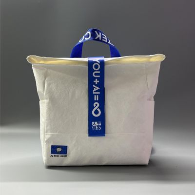 Logotipo impreso personalizado Bolsas de regalo de papel para tiendas de lujo
