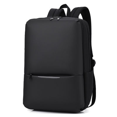 Bolsas portátiles de alta capacidad Mochila de moda con oxford impermeable y tipo de patrón sólido