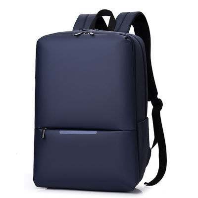 Bolsas portátiles de alta capacidad Mochila de moda con oxford impermeable y tipo de patrón sólido