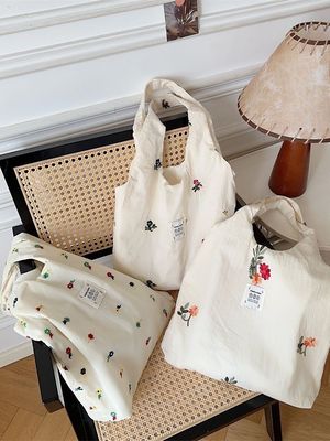 Bolso de hombro para estudiantes universitarios Bolso de bolsa de gran capacidad con diseño de impresión de flores lindo