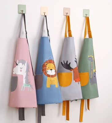 Uniforme a granel lindo impermeable en PU Niños lactantes Niños Pintando delantal con mangas