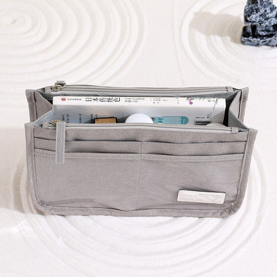 Bolsa cosmética de embrague de moda pequeña Perfecto para el almacenamiento de maquillaje y artículos de tocador en movimiento