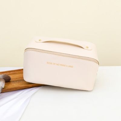 La más reciente bolsa de almacenamiento de cosméticos de moda Mantenga sus cosméticos limpios y ordenados en movimiento