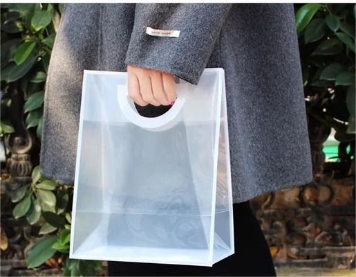 Bolsas de regalo de boda de diseño personalizado de PVC Bolsas de regalo personalizadas para compras y artículos cosméticos