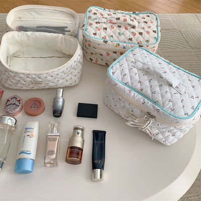 Logotipo personalizado Aceptado Bolsa de maquillaje de algodón suave con alfombrilla para cosméticos femeninos