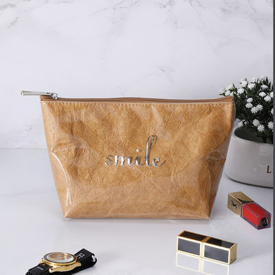 Impresión de logotipo personalizado Bolsa de almacenamiento con cremallera Bolsa de tocador comercial Dupont de lujo para el día a día