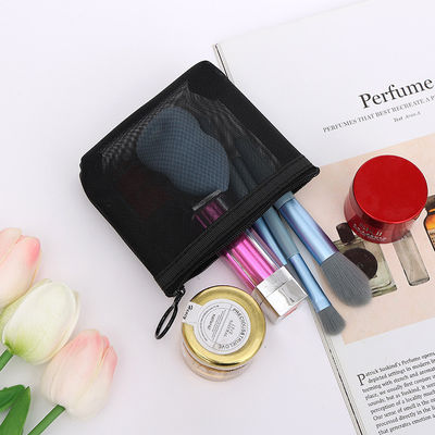 Confección de maquillaje de tres piezas sencilla y práctica Organiza tus artículos esenciales con facilidad