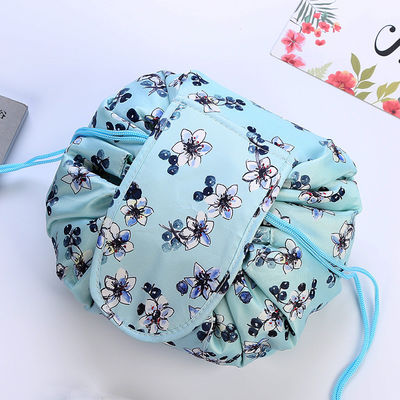 Bolsa de maquillaje conveniente y de moda para organizar los cosméticos sin esfuerzo
