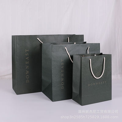 Ropa de lujo Venta al por menor de regalos Compras de joyería Negro Bolsa de papel con color personalizado