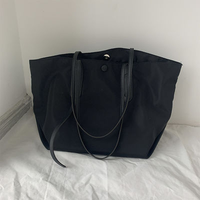 Bolsa de mensajero con cremallera Material de nylon Impresión de logotipo Bolsa de compras para la vida diaria