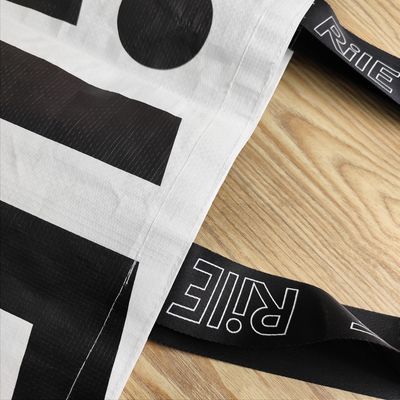 Impresión de logotipo personalizado Bolsa de toque tejida de PP para promoción de estudios de viajes a la playa