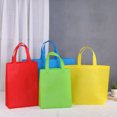 Fabricantes de bolsas personalizadas reutilizables negras no tejidas para bolsas de compras