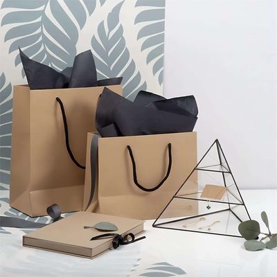 Bolso de papel negro para regalo personalizado