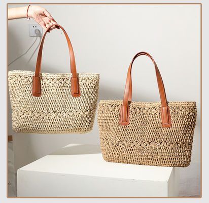 Número de mangos / correas Dos bolsas de paja de estilo 2023 bolsas tejidas para viajes a la playa salvaje