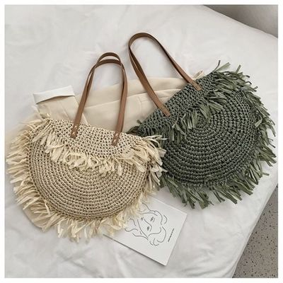 Acceptable OEM/ODM Bolso de hombro de paja con franjas semicirculares para la playa hecha a mano