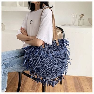 Acceptable OEM/ODM Bolso de hombro de paja con franjas semicirculares para la playa hecha a mano