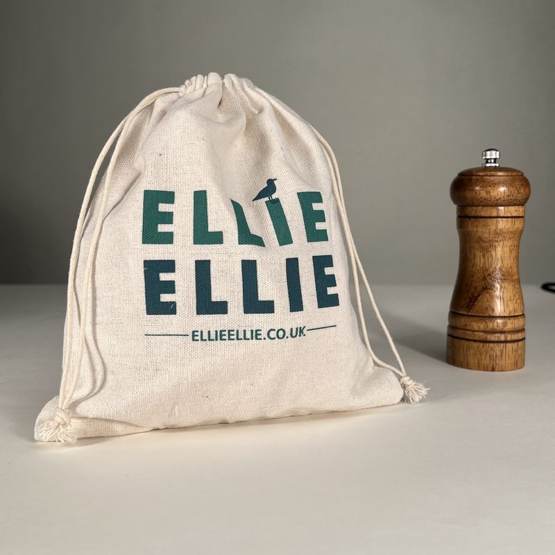 Logotipo personalizado Imprimido de lona orgánica de algodón de la bolsa de tira de la cuerda para la demanda de embalaje de joyería
