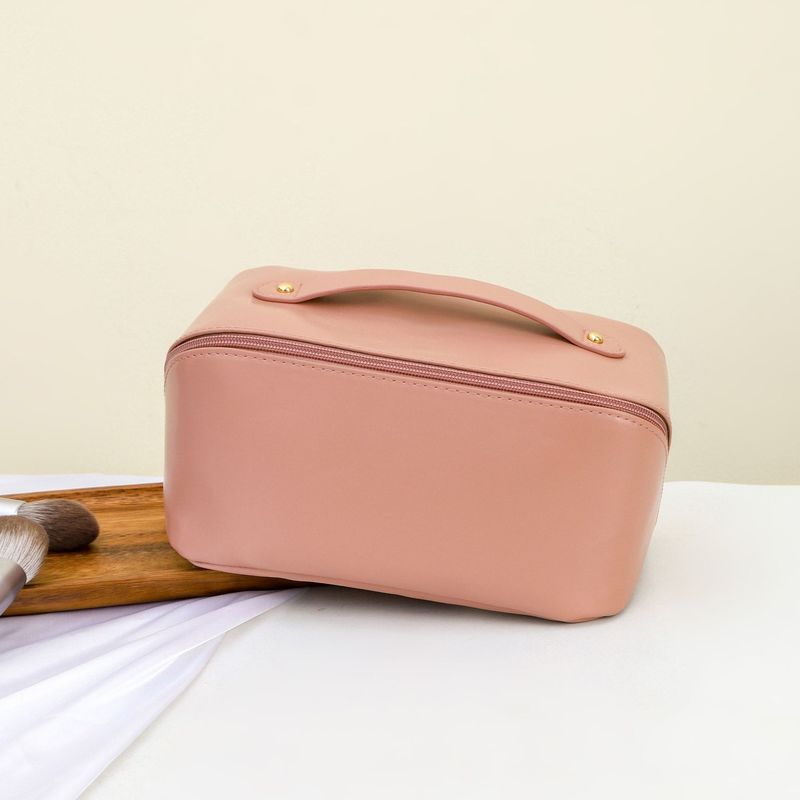 La más reciente bolsa de almacenamiento de cosméticos de moda Mantenga sus cosméticos limpios y ordenados en movimiento